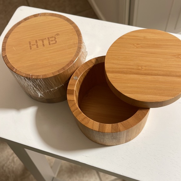 HTB Bamboo Salt Boxes (2)  With Magnetic Swivel Lid, 8.5oz Round Spice Container - Picture 2 of 4